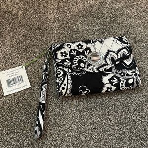 vera bradley wallet , never used, brand new